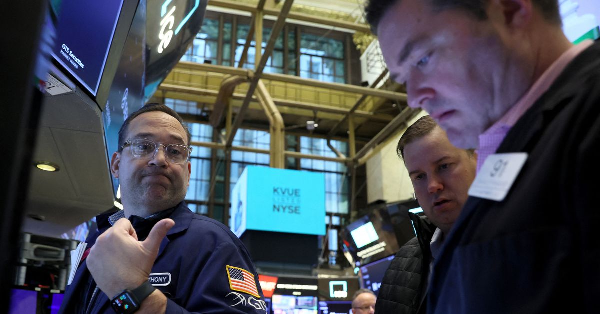 米国株式市場＝下落、ＦＲＢが高金利長期化を警告