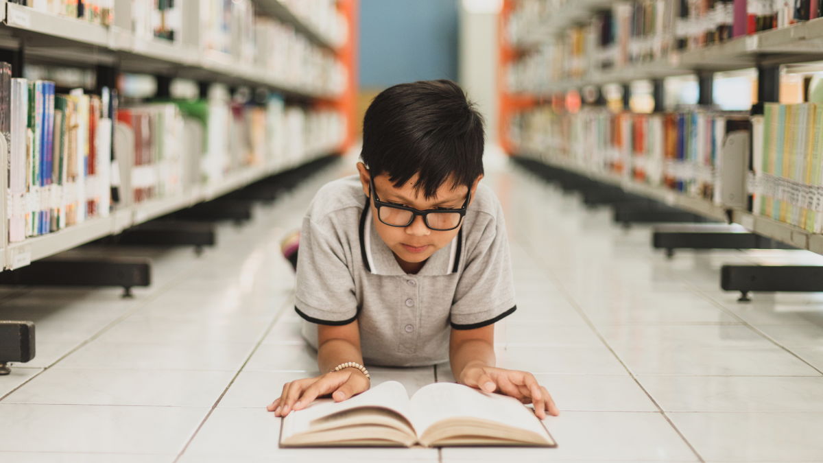 貧困による子どもの脳への悪影響を「読書」が打ち消してくれる可能性