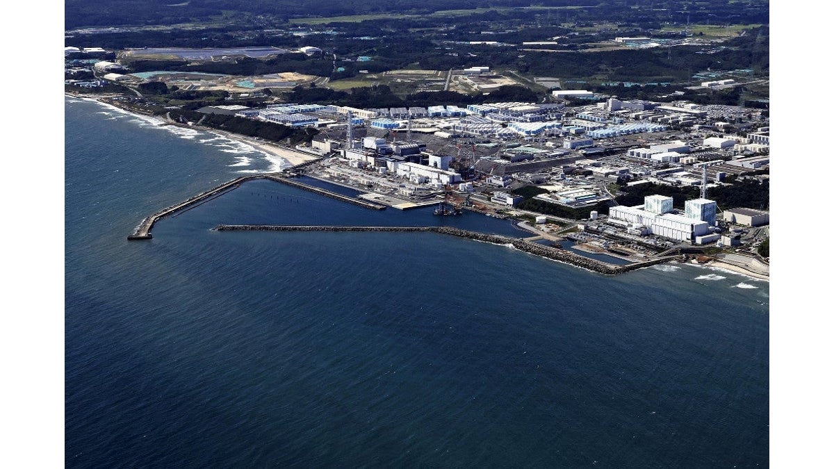 福島第一原発で作業員５人に放射性物質含む洗浄水かかる、飛散は少量で内部被曝なし
