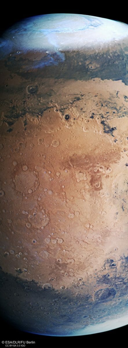 マーズ・エクスプレスが撮影した火星の縦長画像【今日の宇宙画像】