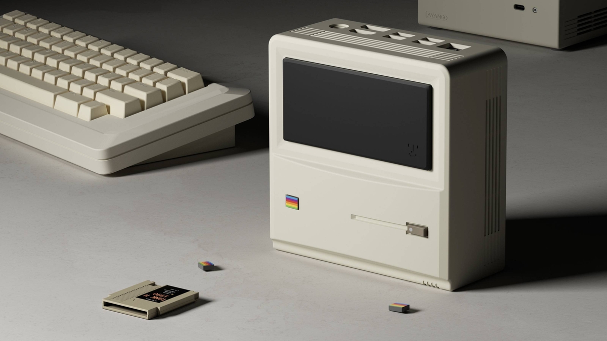 MacintoshっぽいデザインのミニPC「AYANEO Retro Mini PC AM01」