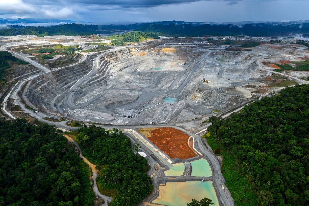 パナマ政府、世界の生産の１％強占める銅鉱山閉鎖へ－最高裁判断受け