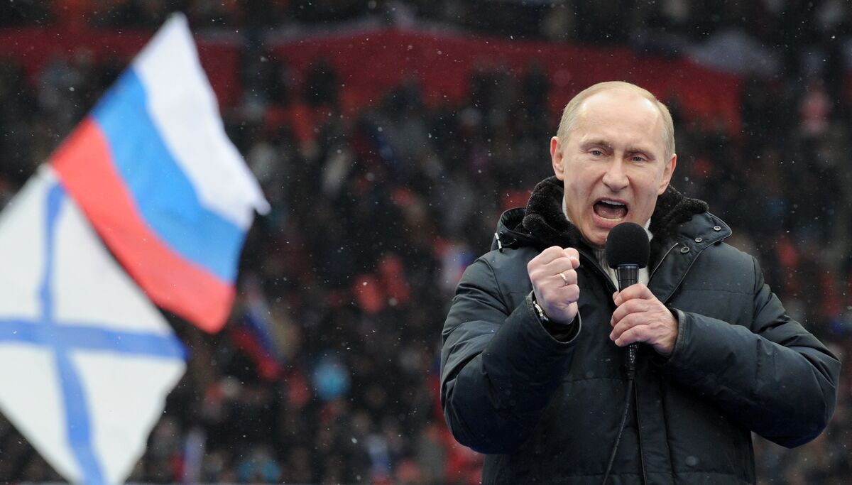 プーチン氏が来年３月の大統領選に出馬へ、５選目指す