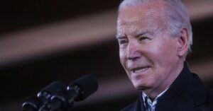 バイデン氏、ハマス人質解放へ尽力と再表明 米国人女性の死亡確認で