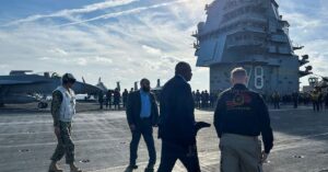 東地中海に展開の空母、中東の「地域紛争阻止の要」＝米国国防長官