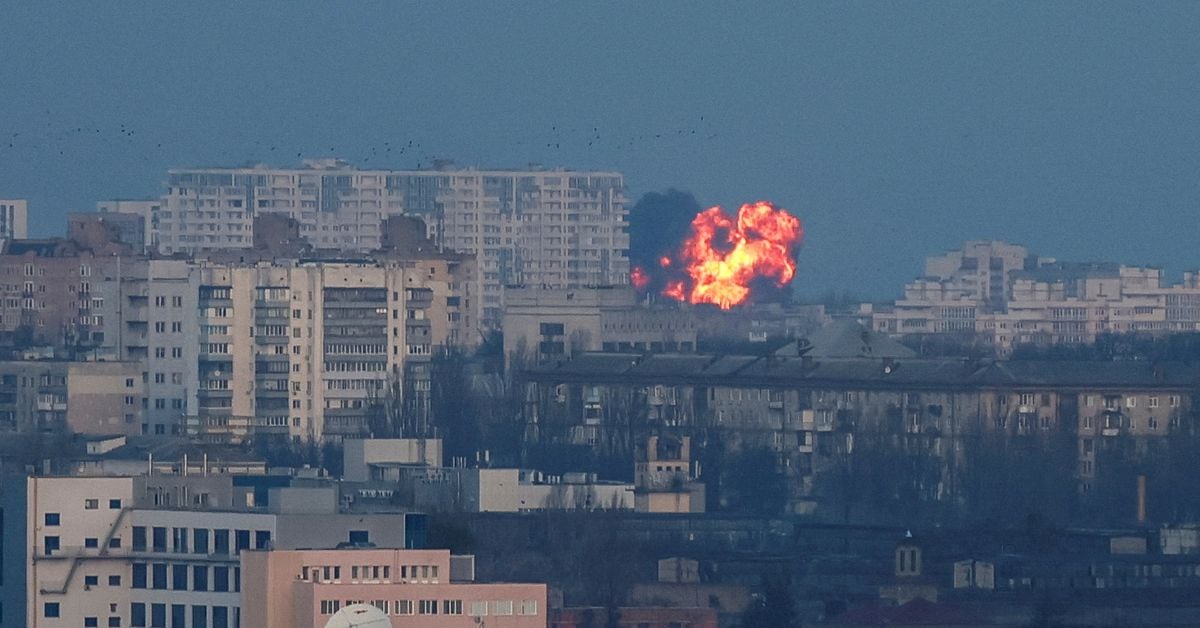 ウクライナ各地に「ミサイル110発」、ロシアが最大規模の攻撃 31人死亡