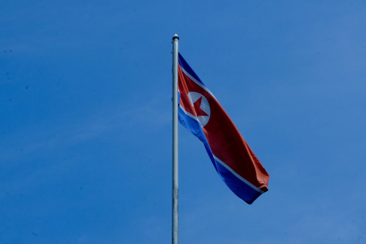 北朝鮮、24年に偵察衛星３基打ち上げ計画－南北統一政策見直しへ