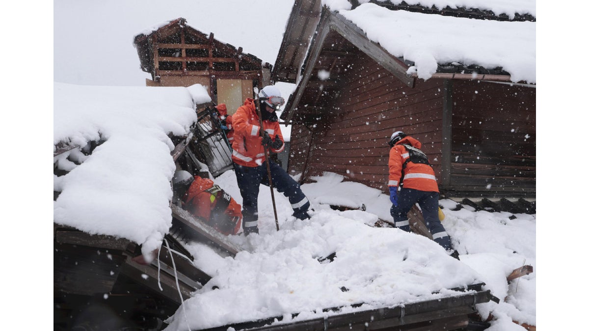 能登地震捜索を阻む雪、安否不明者は３２３人に増…３３４５人が孤立状態