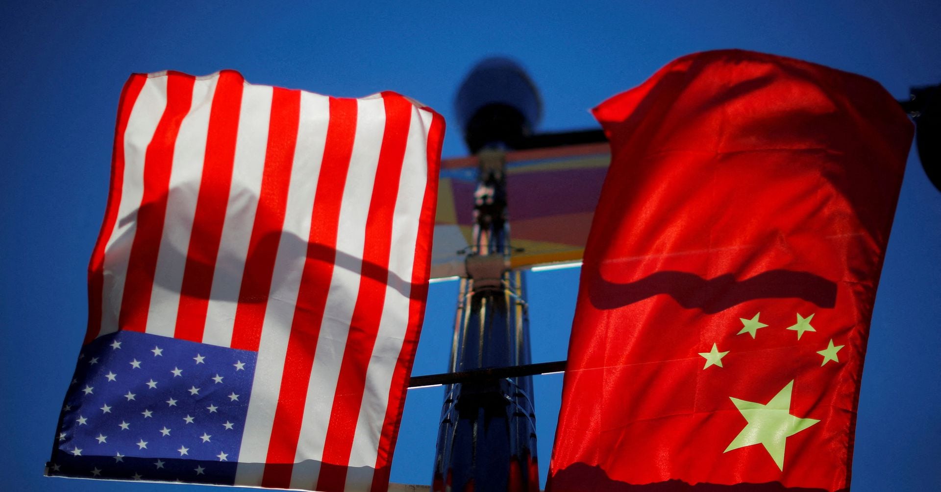 米政府、中国軍との関係疑われる企業リストに十数社を追加