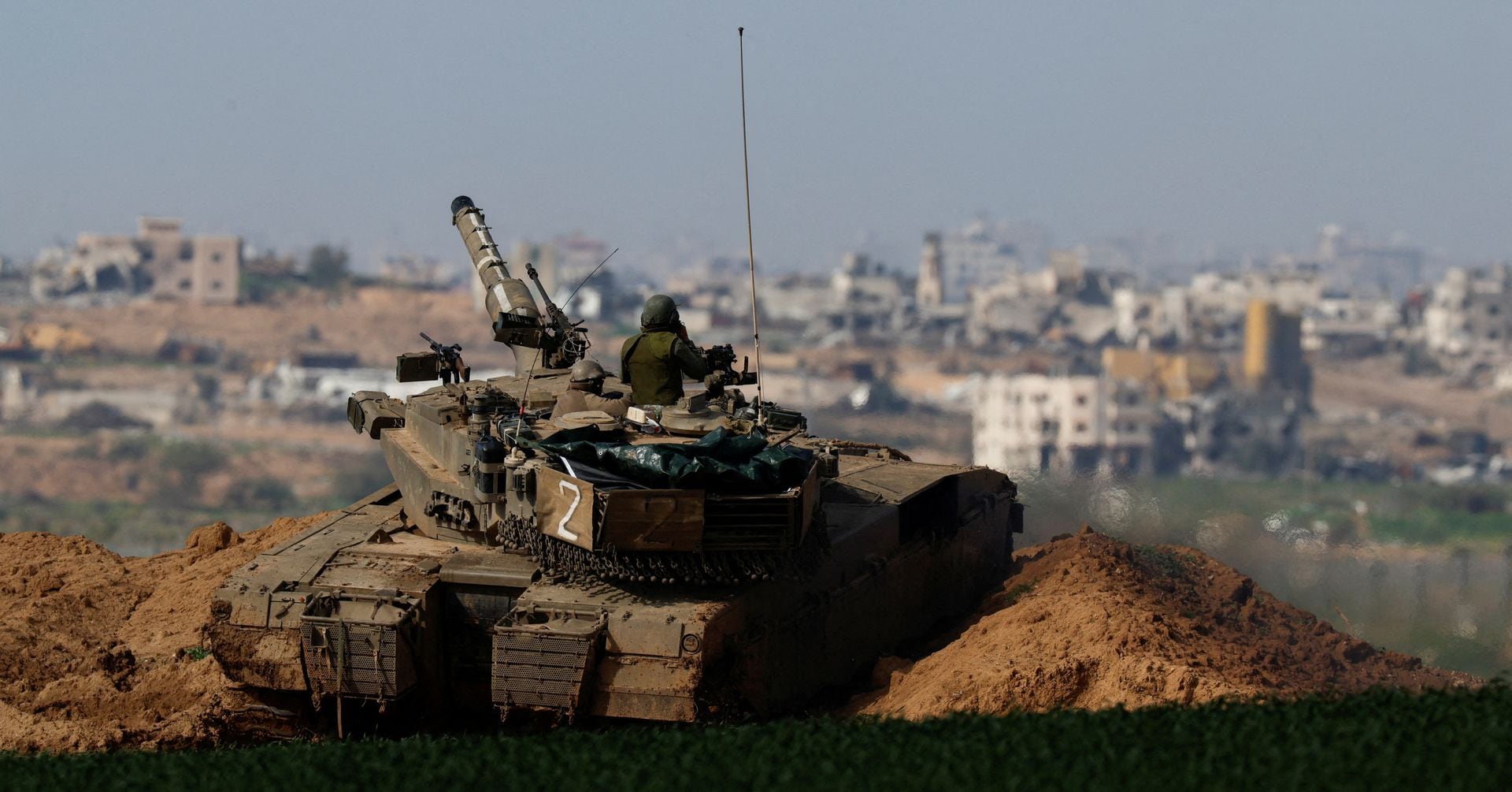 ハマス「休戦案は検討中」、拒否の公算小だがイスラエル軍撤退が必要か