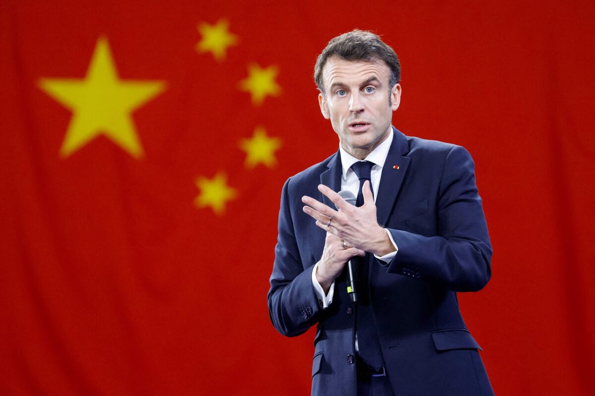 仏大統領、中国との経済関係更新求める考え－習主席は５日に国賓訪問