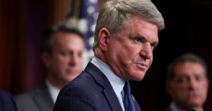 米下院外交委員長、台湾総統と会談 「兵器納入は間近」