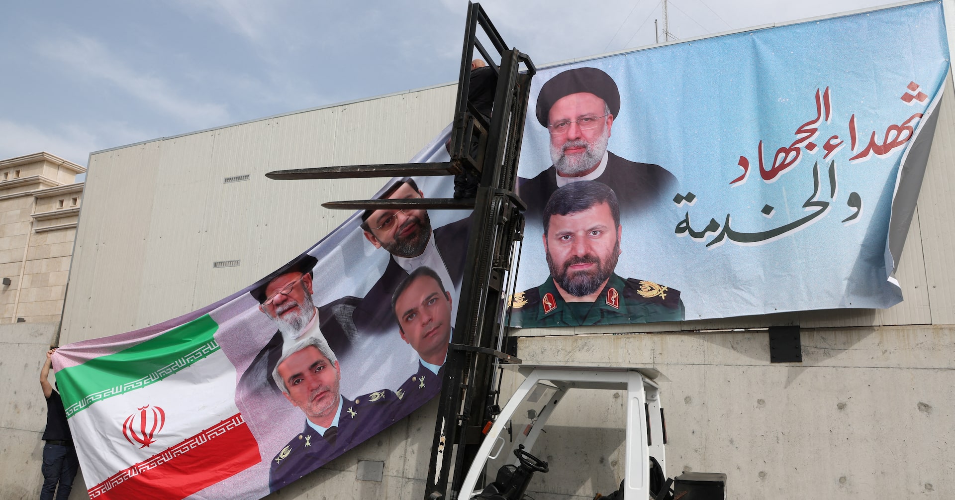 イラン大統領葬儀、ロシアなど要人40人超参列 ハマスやヒズボラ代表も
