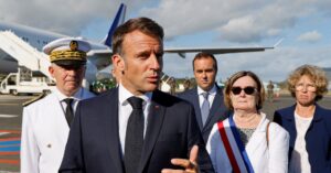 仏大統領、ニューカレドニア視察 治安回復へ警官派遣延長も