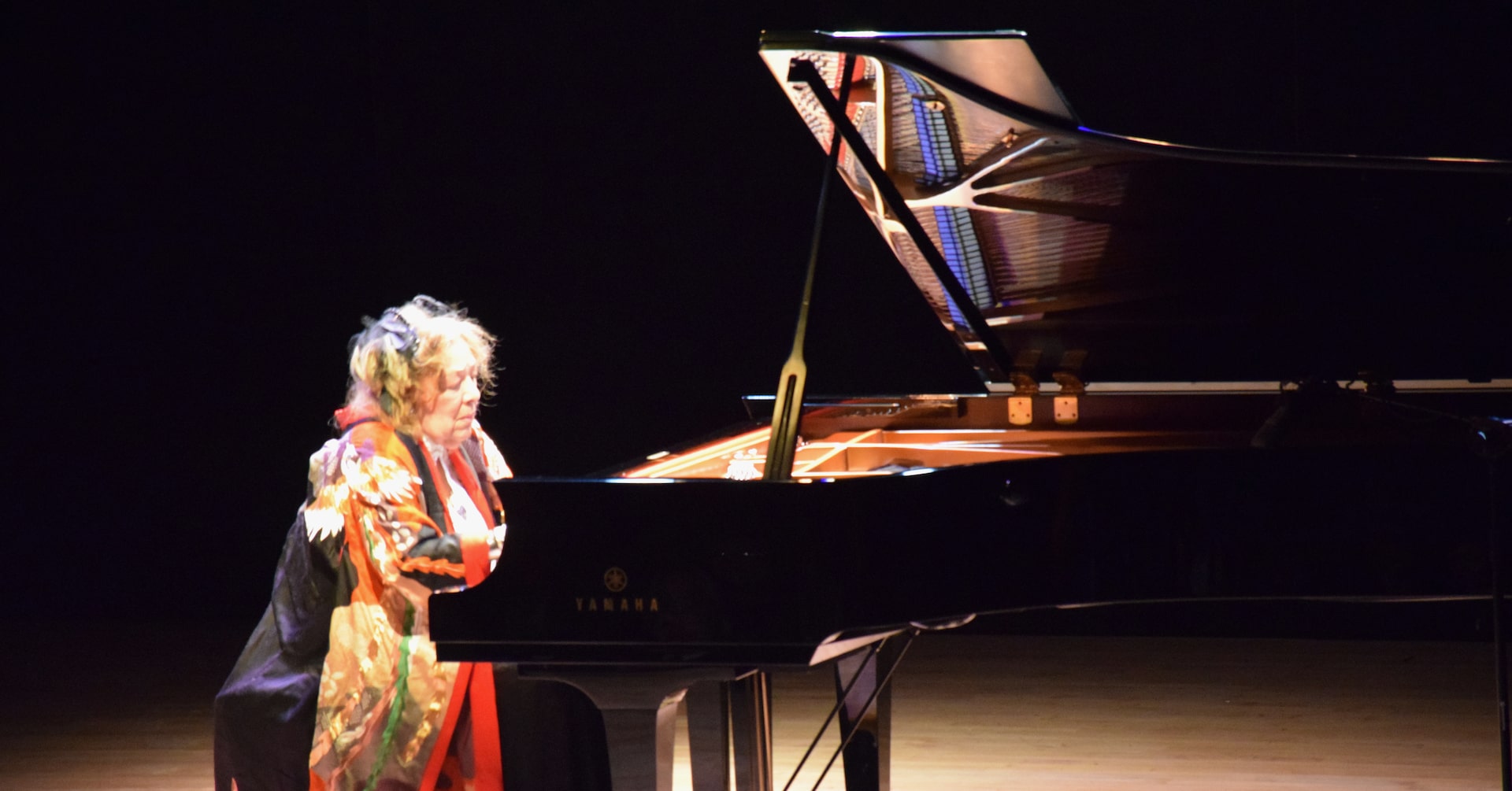 ピアニストのフジコ・ヘミングさん死去、92歳 「奇蹟のカンパネラ」