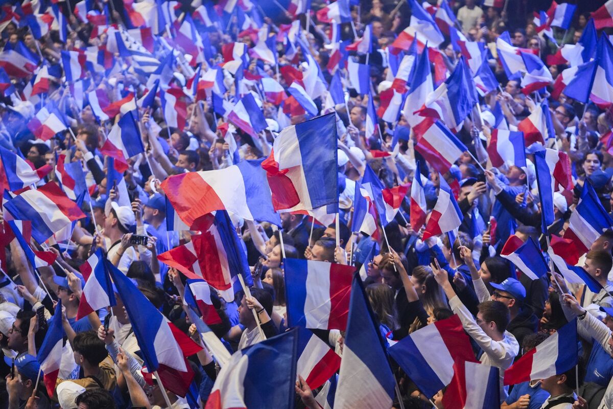 マクロン氏か極右か､重大な岐路に立つフランス選挙を解説－QuickTake