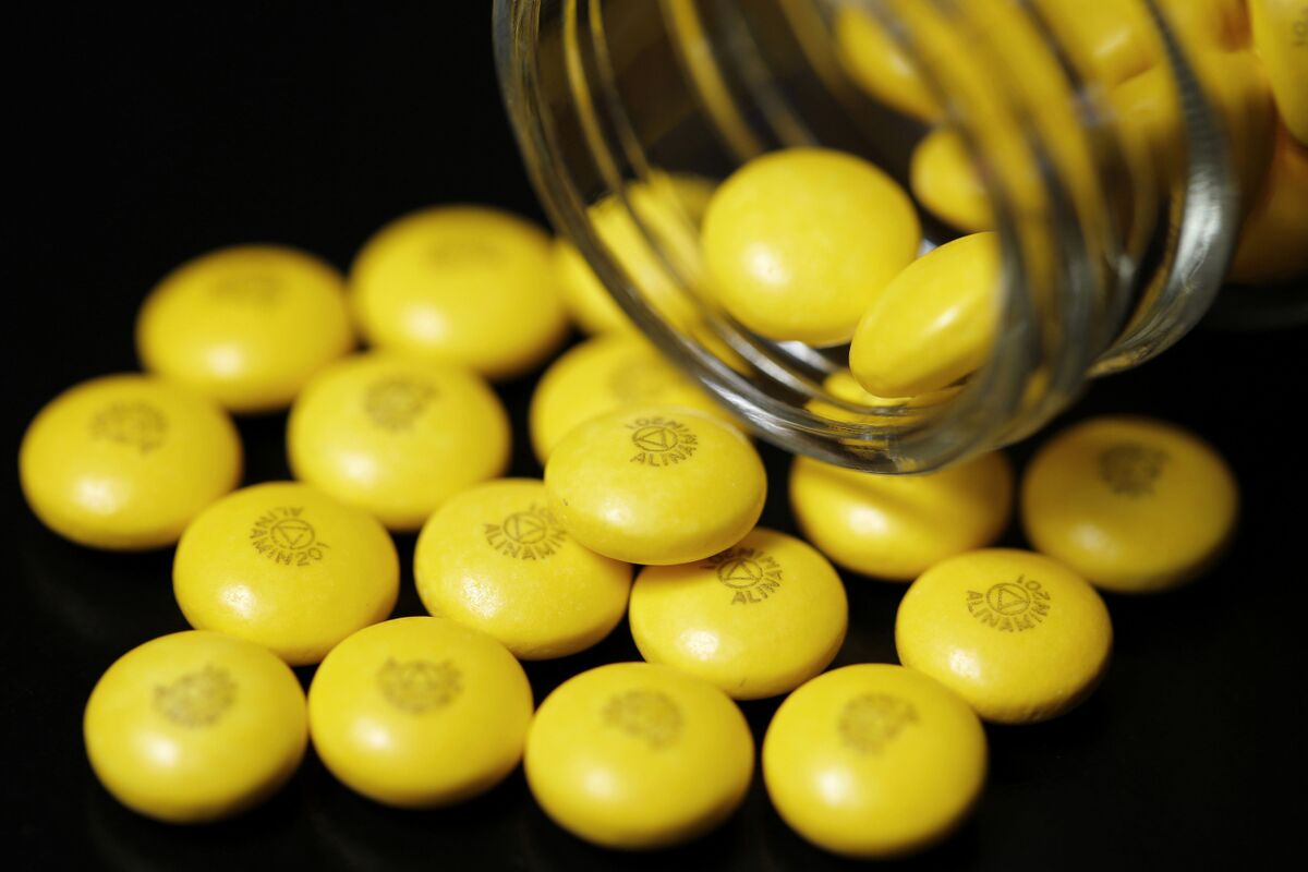 ブラックストーンがアリナミン製薬売却検討、約3000億円－関係者