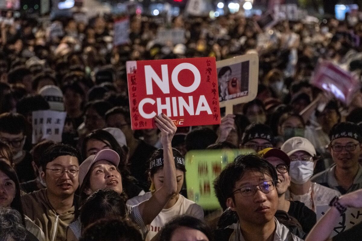 米中の衝突を招くのか、台湾有権者の中国離れ鮮明－QuickTake