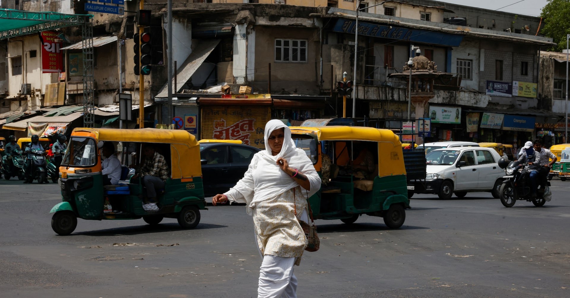 インド、今夏の熱中症疑い4万件超え 死者110人 猛暑続く