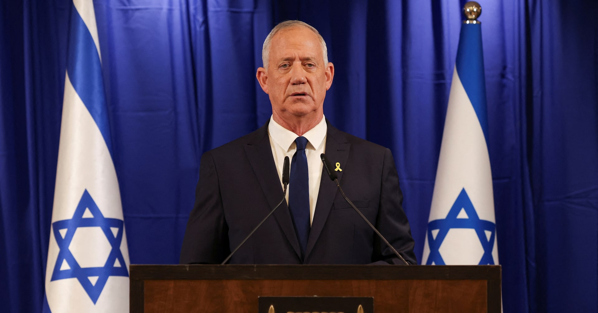 イスラエル前国防相が戦時内閣離脱、ネタニヤフ政権に痛手