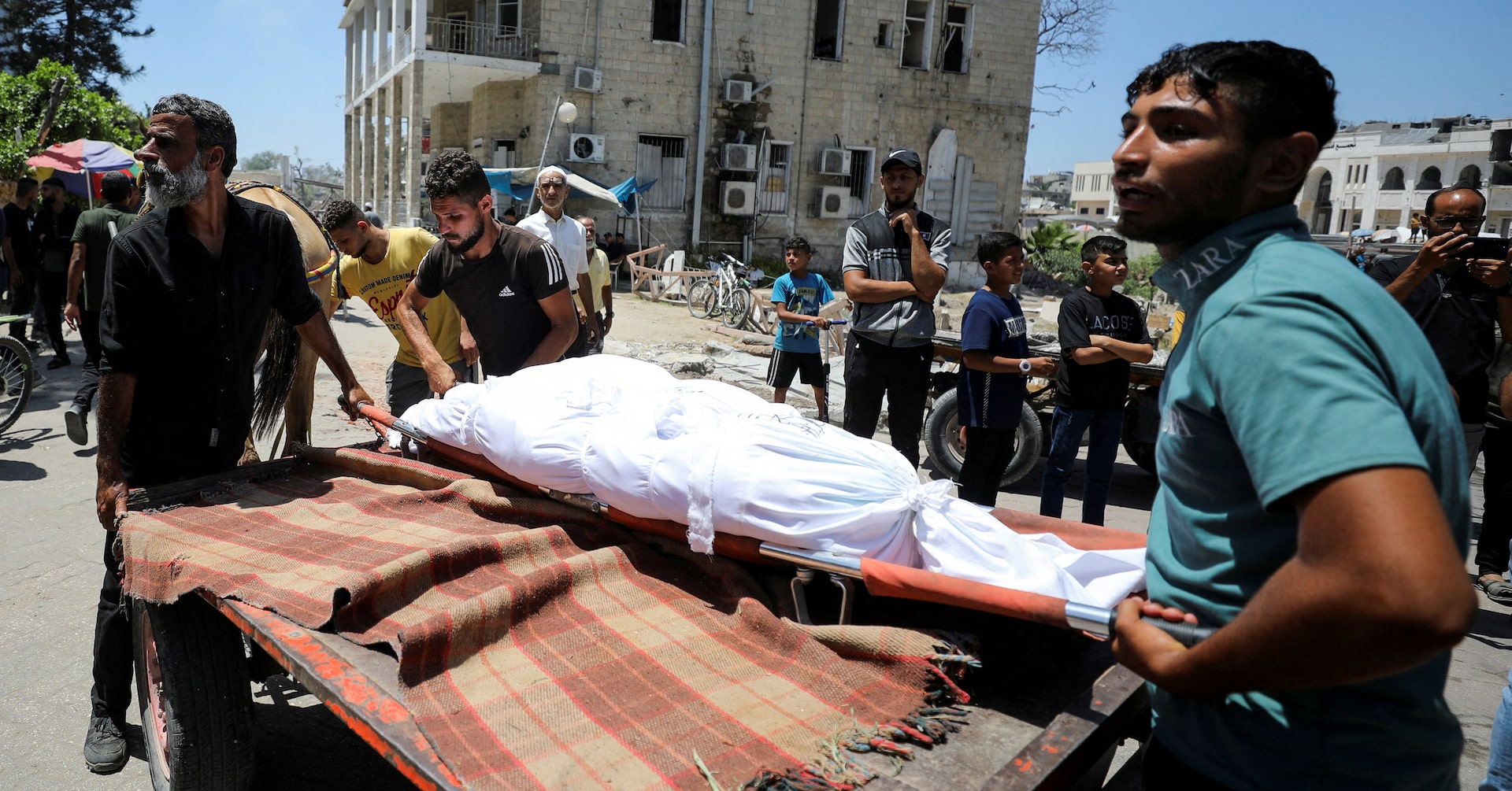 イスラエル、ガザ全域で攻勢 45人死亡 ラファ攻撃加速
