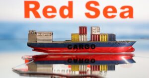 紅海で石炭運搬船沈没か、フーシ派が攻撃 乗組員1人不明