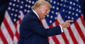 トランプ氏、キリスト教徒に投票呼びかけ「今後は不要に」