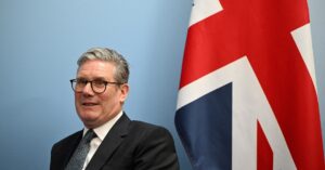 英首相、ウクライナなど巡る協力深化呼びかけ 欧州政治共同体会合で