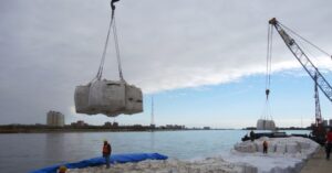 ロシアと中国、「物々交換」貿易を秋にも開始か＝関係筋