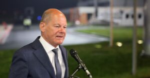 独首相がイラン大統領と電話会談、中東情勢激化の回避呼びかけ