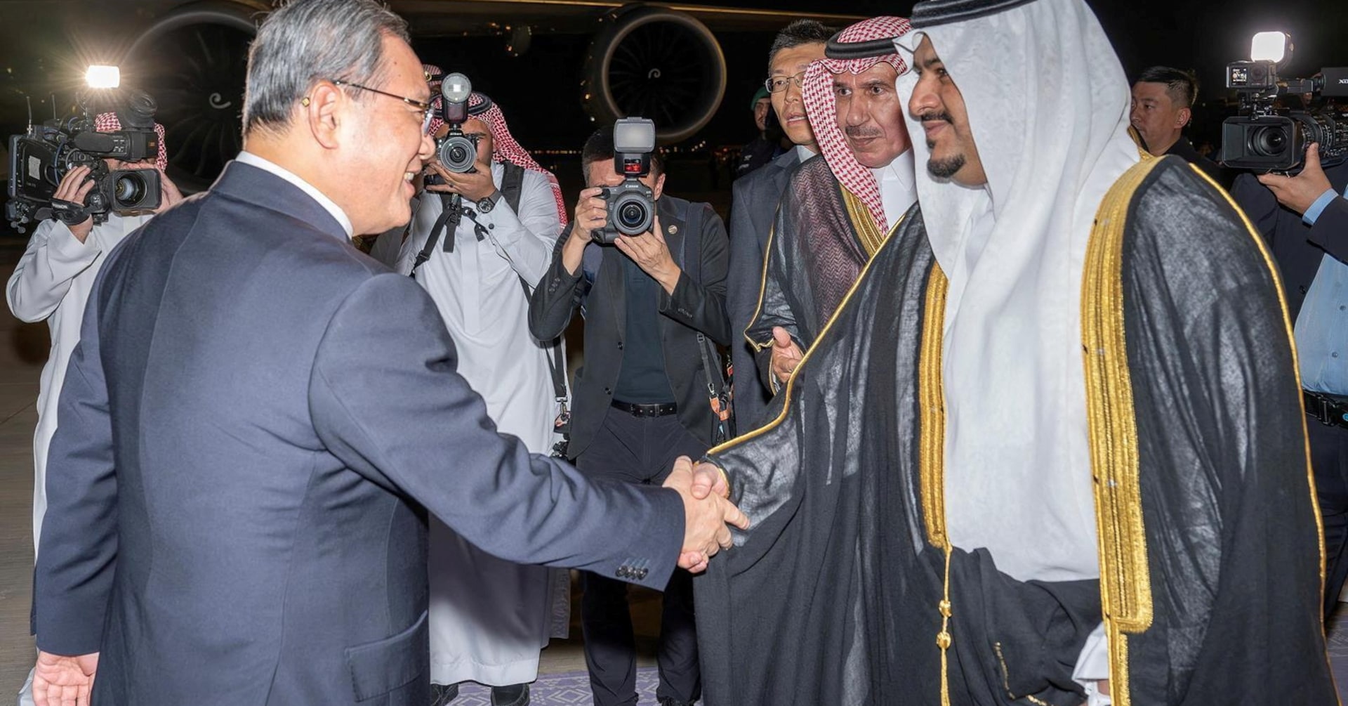 サウジ訪問中の中国首相、湾岸諸国との貿易交渉の加速呼びかけ