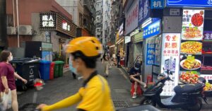 アングル：中国にのしかかる「肥満問題」、経済低迷で食生活悪化 財政負担増も