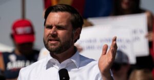 トランプ氏、20年大統領選で敗北せず 副大統領候補バンス氏明言