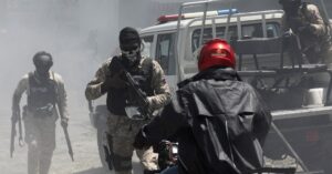 ハイチ、ギャングの襲撃で少なくとも70人が死亡 6000人超が避難