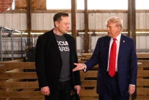 トランプ氏とゼレンスキー氏の電話会談、その場にいたマスク氏も参加