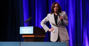 アングル：ハリス氏の中絶焦点戦略うねり起こせず、有権者は経済をより重視