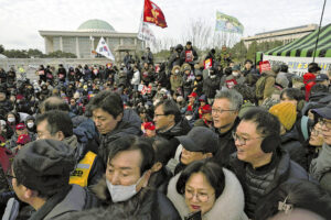 韓国の難局、韓悳洙首相がカギ…歴代政権で重用・「行政の達人」と野党も一目