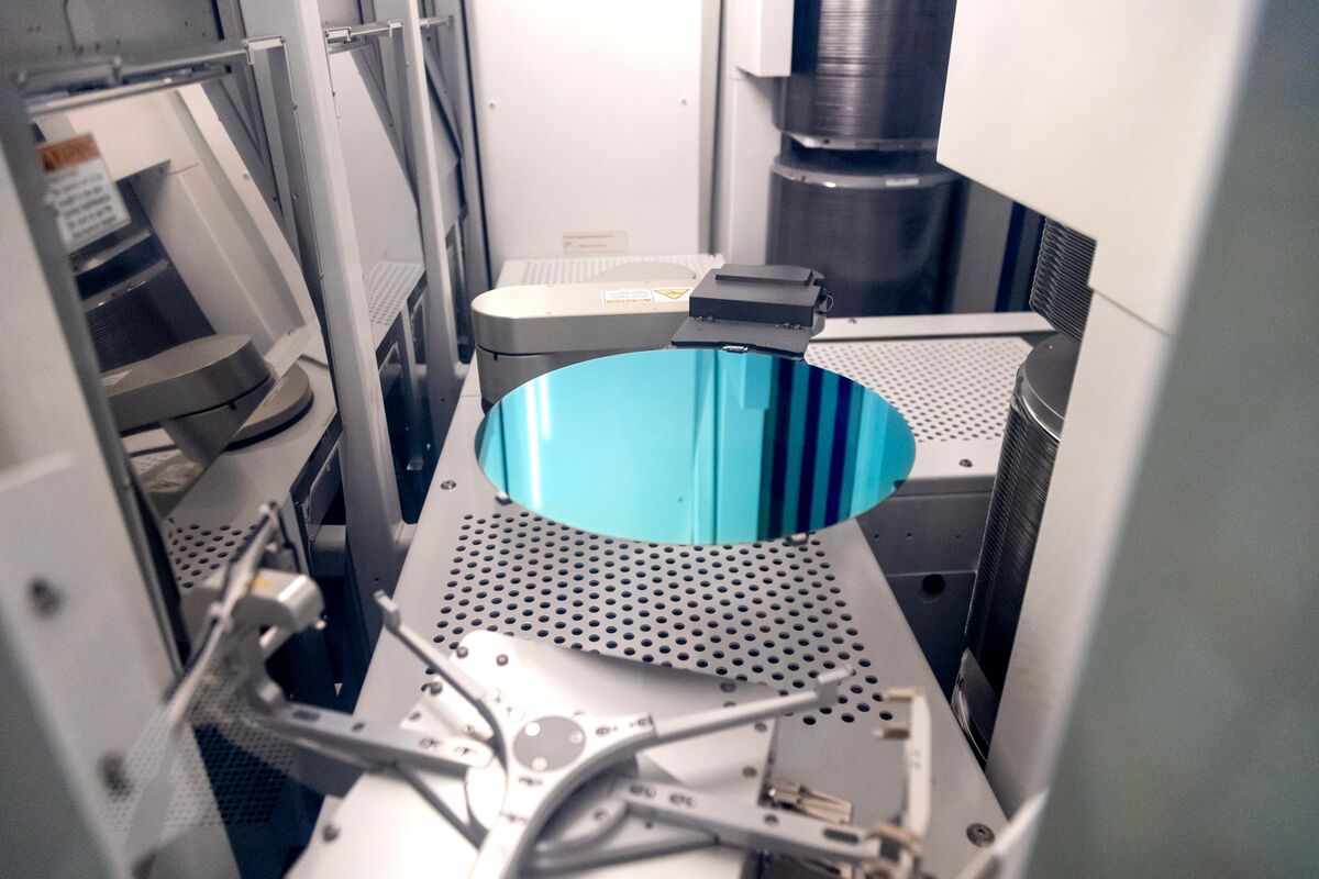 トランプ政権、ＡＩや半導体関連の主要政府機関で大量解雇を計画