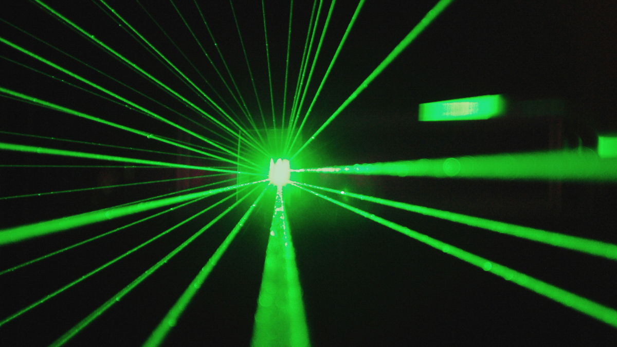 炭酸ガスレーザーを使って従来の10倍もの長距離で放射性物質を検出することに科学者が成功