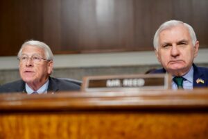 米軍の作戦計画漏えい、司法長官は調査求めず－上院は国防総省に要請