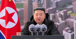 金正恩氏、ＡＩ搭載自爆ドローン試験を視察