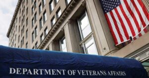 トランプ米政権、退役軍人省で8万人削減計画 民主党反発