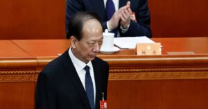 中国共産党政治局員2人の担務交換、「異例」と専門家