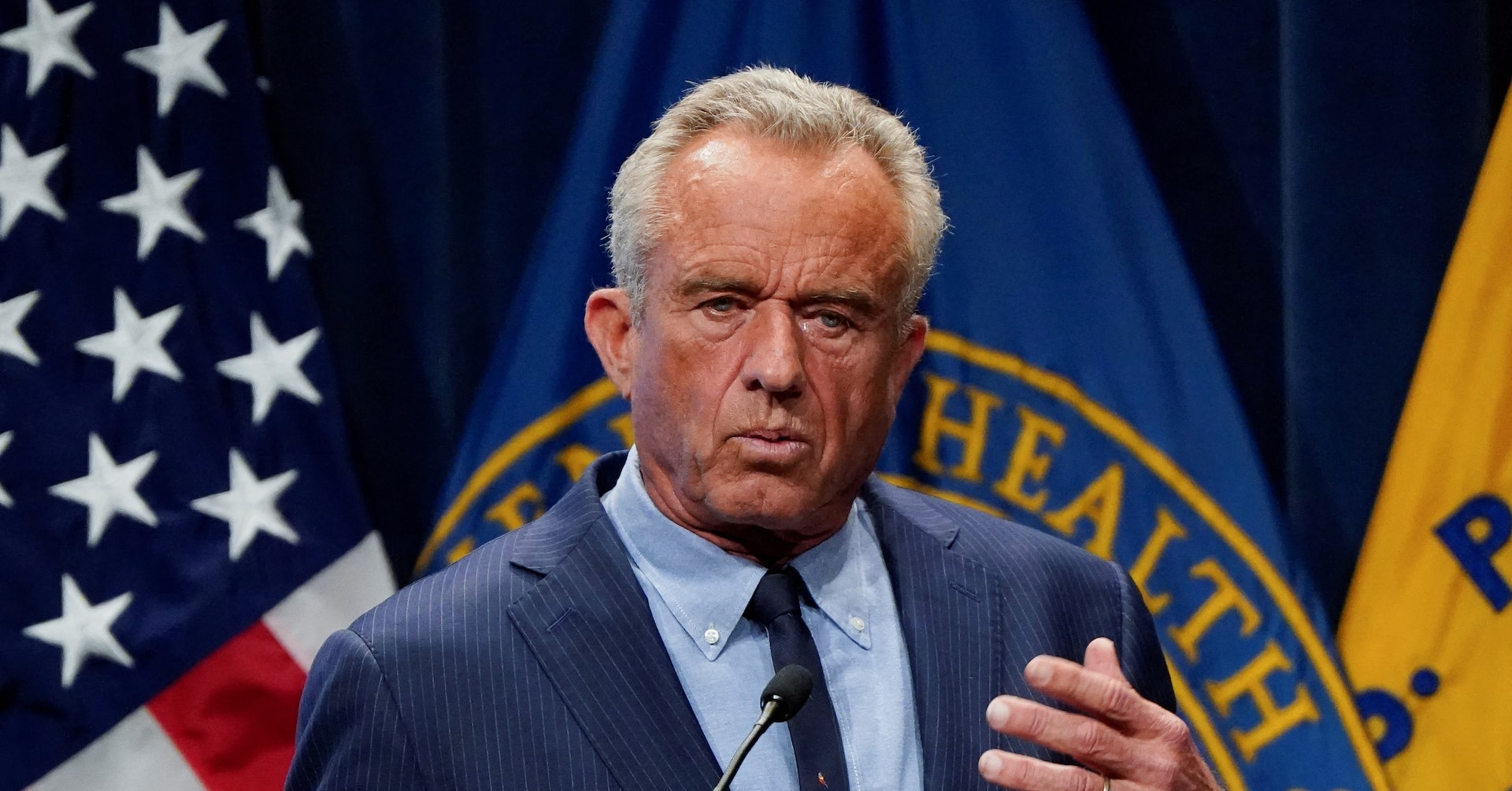 自閉症、原因は「環境毒素」 米厚生長官が主張