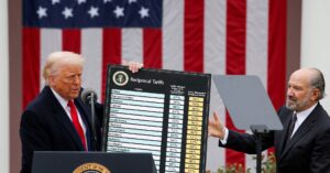 トランプ関税巡り提訴、米中小企業 権限逸脱主張