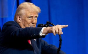 トランプの情報戦（認知戦）に踊らされる日本メディア