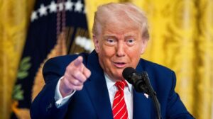 トランプ大統領、中国への関税80%を提案 貿易交渉を前に