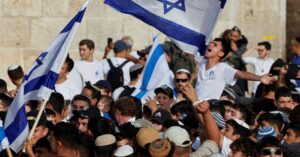 極右系ユダヤ人、エルサレムで行進 暴力行為で混乱
