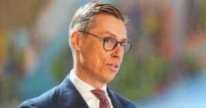 フィンランド大統領「ウクライナ停戦は正しい方向に進展」