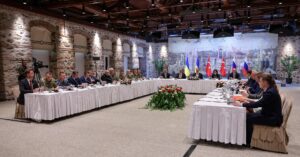 トランプ米大統領、19日にロシア・ウクライナ首脳と電話会談